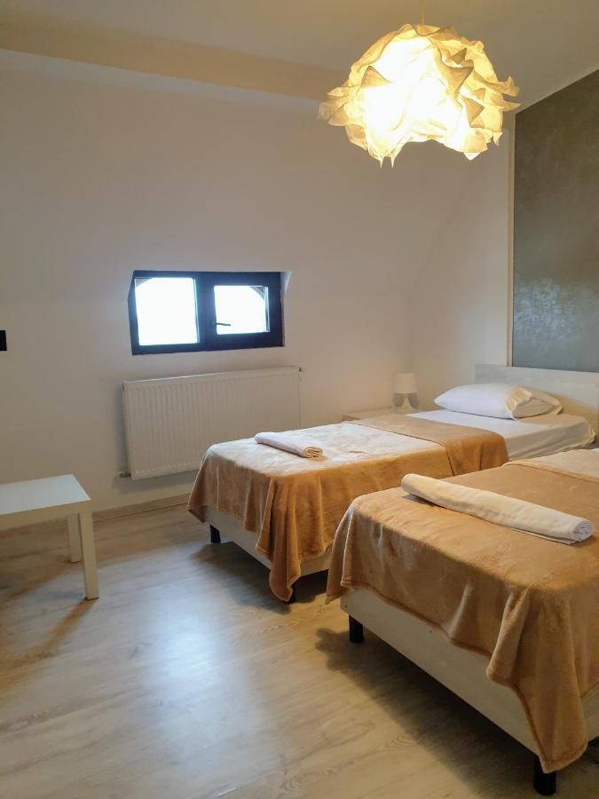Hotel Queen Bucharest Luaran gambar