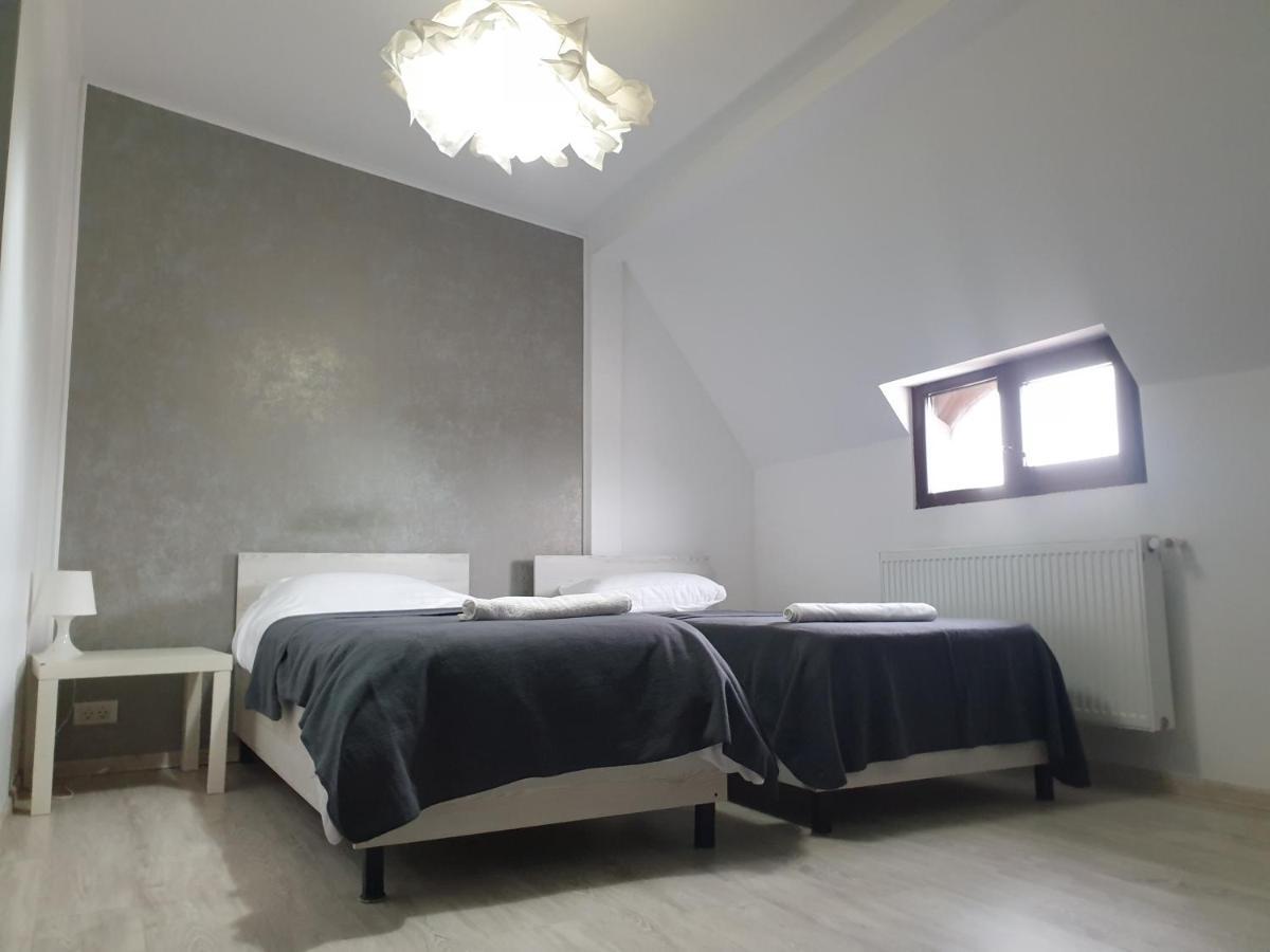 Hotel Queen Bucharest Luaran gambar