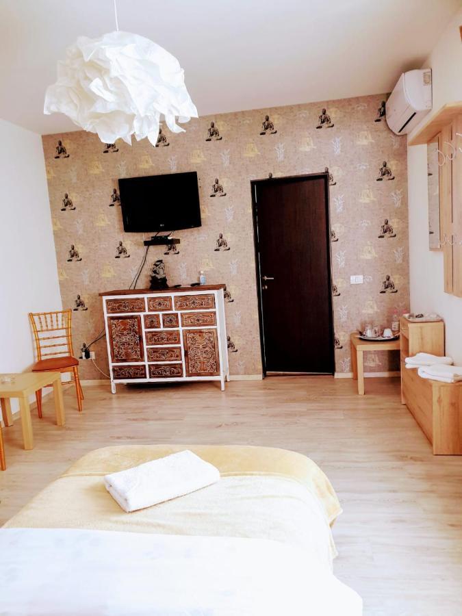 Hotel Queen Bucharest Luaran gambar