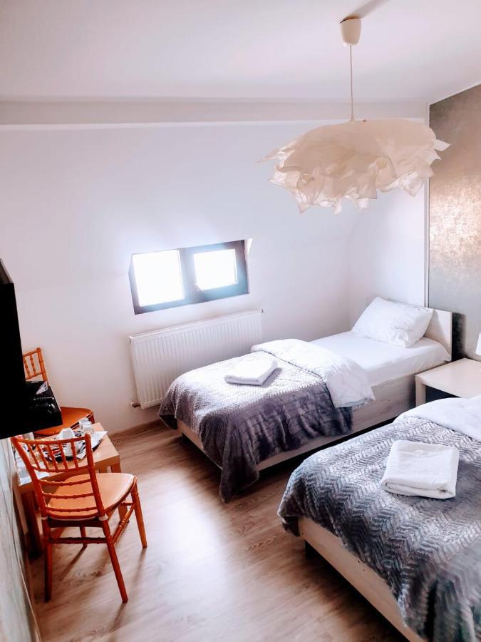 Hotel Queen Bucharest Luaran gambar